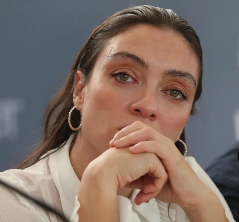 Merve Dizdar'dan oyunculuk itirafı! "Kendini ekstra parçalayan bir oyuncuyum" - Resim: 6