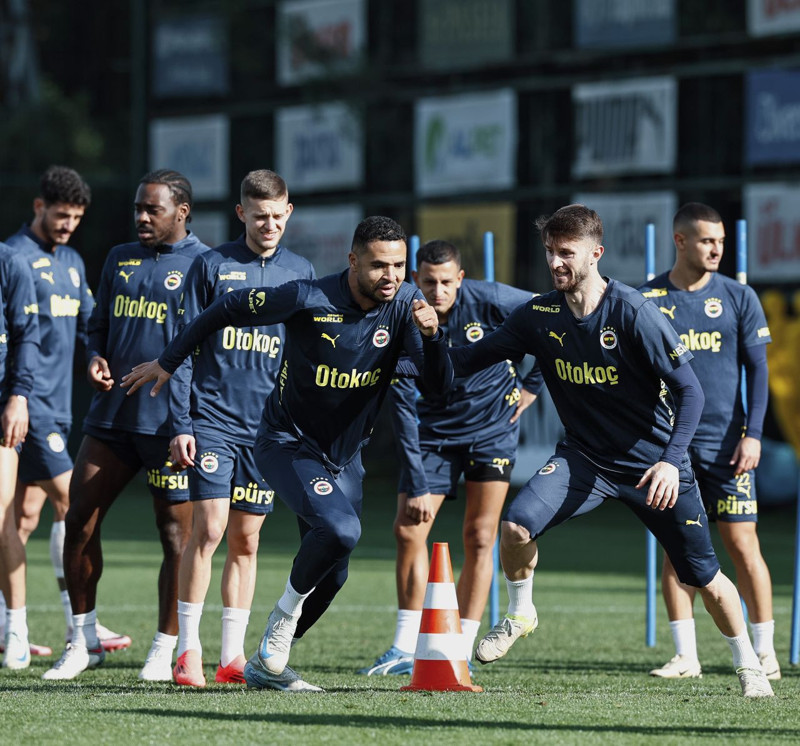 Fenerbahçe yılın transferini bitirmek üzere! 20 milyon euroyu masaya koydu! Yıldız futbolcu Evet derse İstanbul’a gelecek - Resim: 1