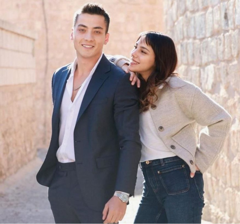 Dizi aşkı gerçek olmuştu! Dilin Döğer ile Atakan Özkaya'dan romantik paylaşım - Resim: 2