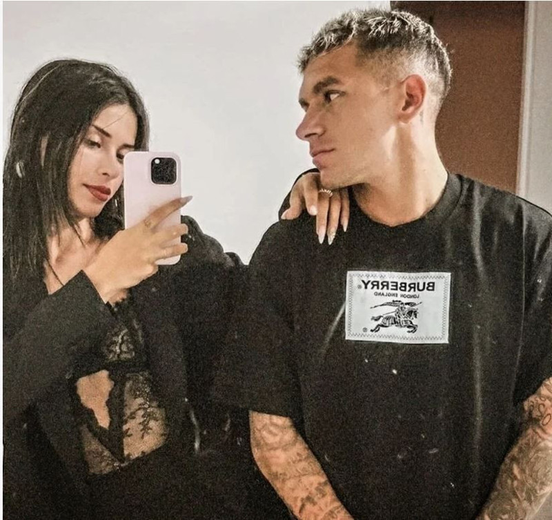 Devrim Özkan'dan yürek hoplatan tekne pozu! Bikinili haliyle sosyal medyayı salladı - Resim: 2