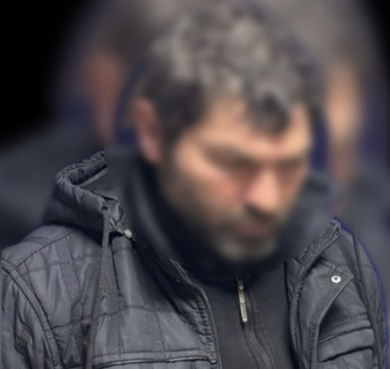 400 bin liralık amblemi saniyeler içinde çaldı: Şüpheliyle aynı kıyafetleri giymişiz - Resim: 4