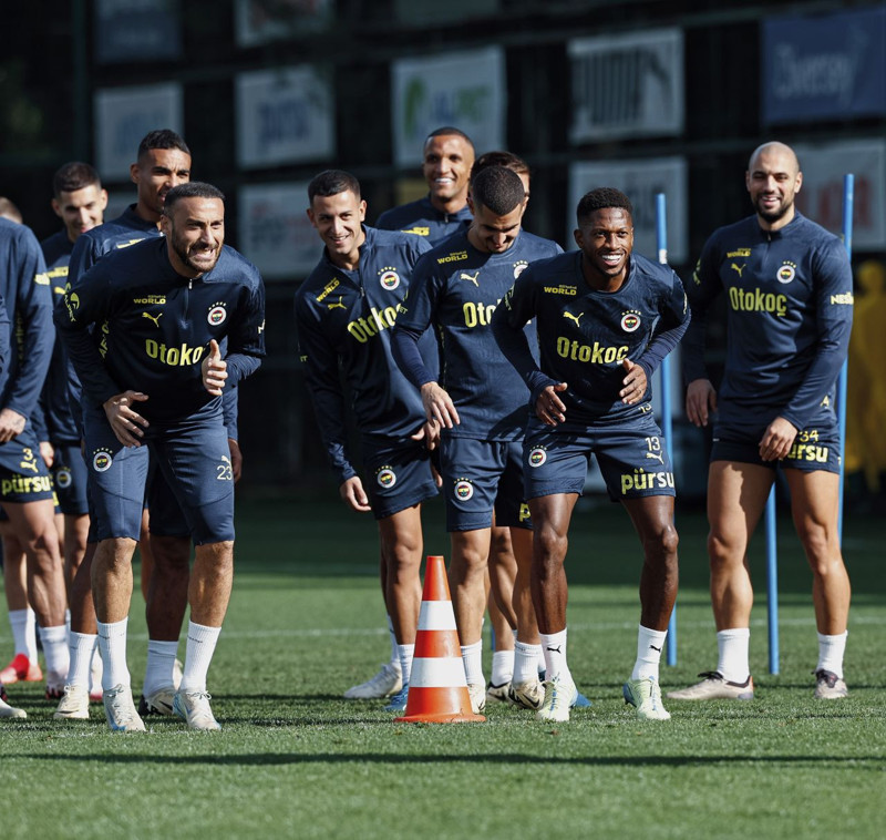 Fenerbahçe’de kaleci arayışı! Transfer listesi ortaya çıktı! Livakovic’in yerine 2 aday var! - Resim: 2