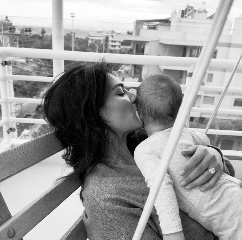 Melisa Aslı Pamuk'tan bornozlu paylaşım! Yatakta pozlar verdi, cesur haline övgü yağdı - Resim: 3