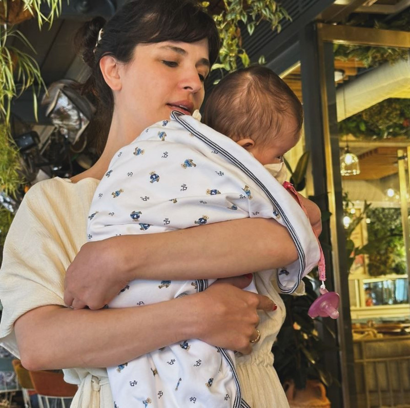 Gonca Vuslateri 39 yaşına girdi! Doğum gününde kızına seslendi! "Hediyem, zaferim, duam" - Resim: 3