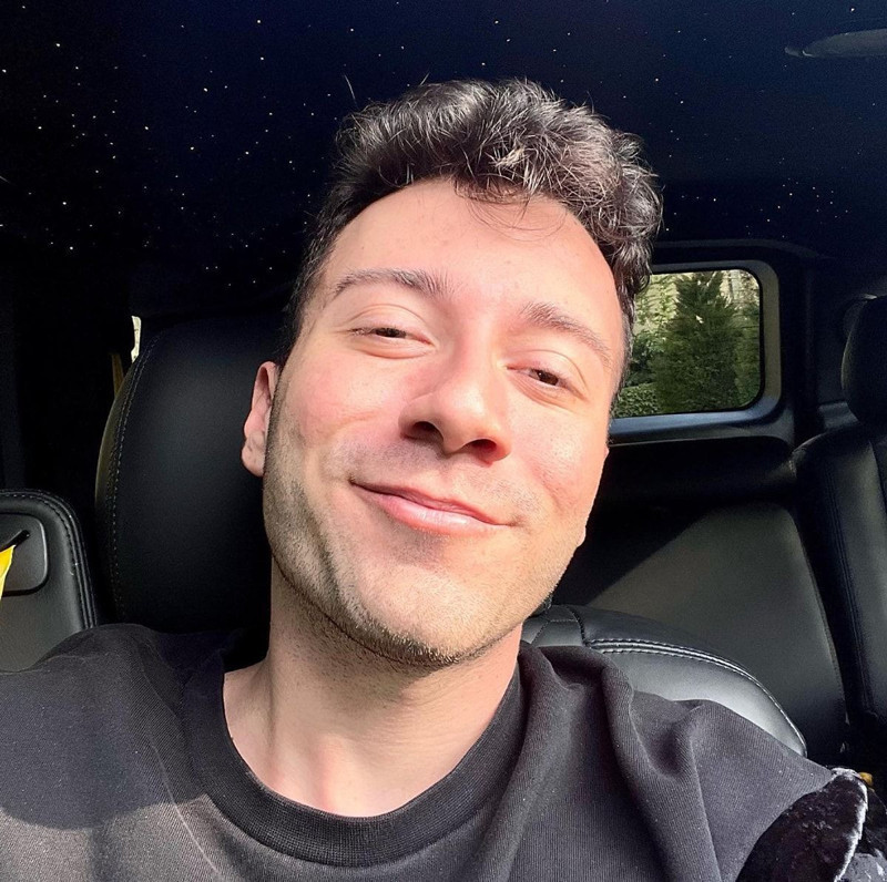 YouTube'a geri dönen Enes Batur'dan dikkat çeken itiraf! "Adeta delirdim, düşüşe geçtim" - Resim: 2