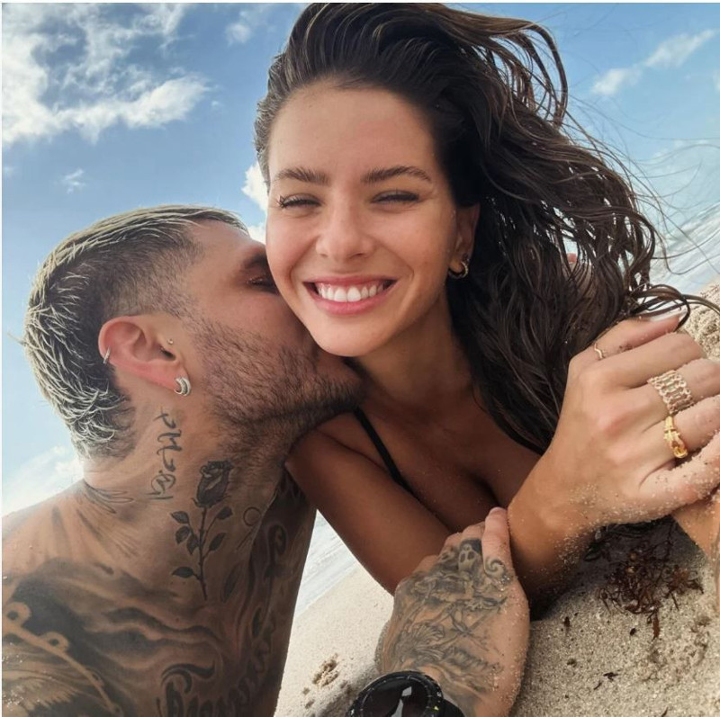 Wanda Nara'yı kahreden paylaşım! Galatasaray'ın yıldız futbolcusu Mauro Icardi, China Suarez ile evleniyor mu? - Resim: 3