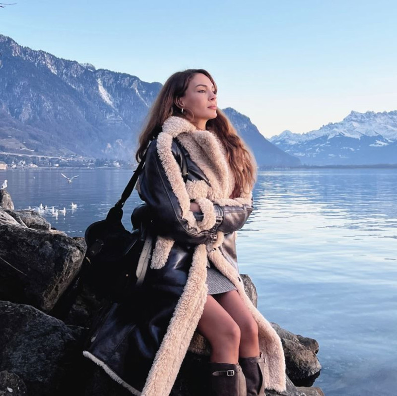 Ebru Şahin ocak ayında denize girdi! O anları "Çok profesyonel bir donuş" notuyla paylaştı - Resim: 2