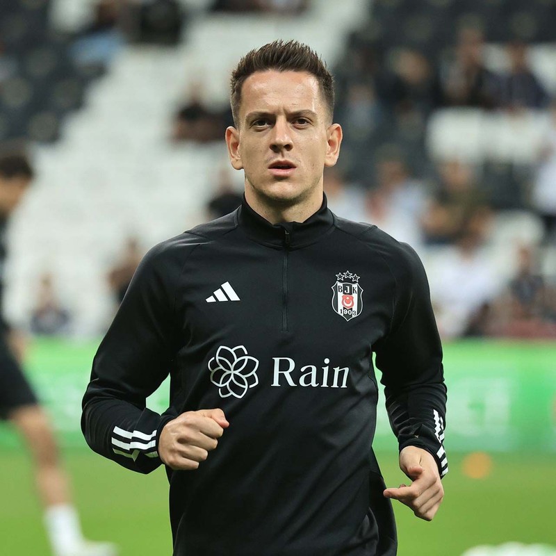 Beşiktaş’tan 5.5 milyon euroluk yıldız için şaşkına çeviren karar! Sezon başı gitmişti, devre arasında geri dönecek! - Resim: 6