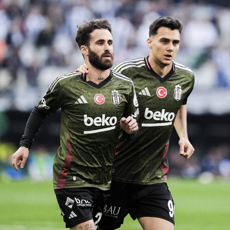 Beşiktaş'ta iki yabancı futbolcunun üzeri çizildi! “Devre arası kesin olarak yollar ayrılacak” - Resim: 2