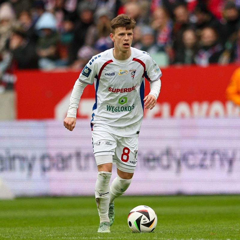 Beşiktaş'tan sürpriz transfer hamlesi! 2.5 milyon euroluk orta saha radara girdi! - Resim: 6