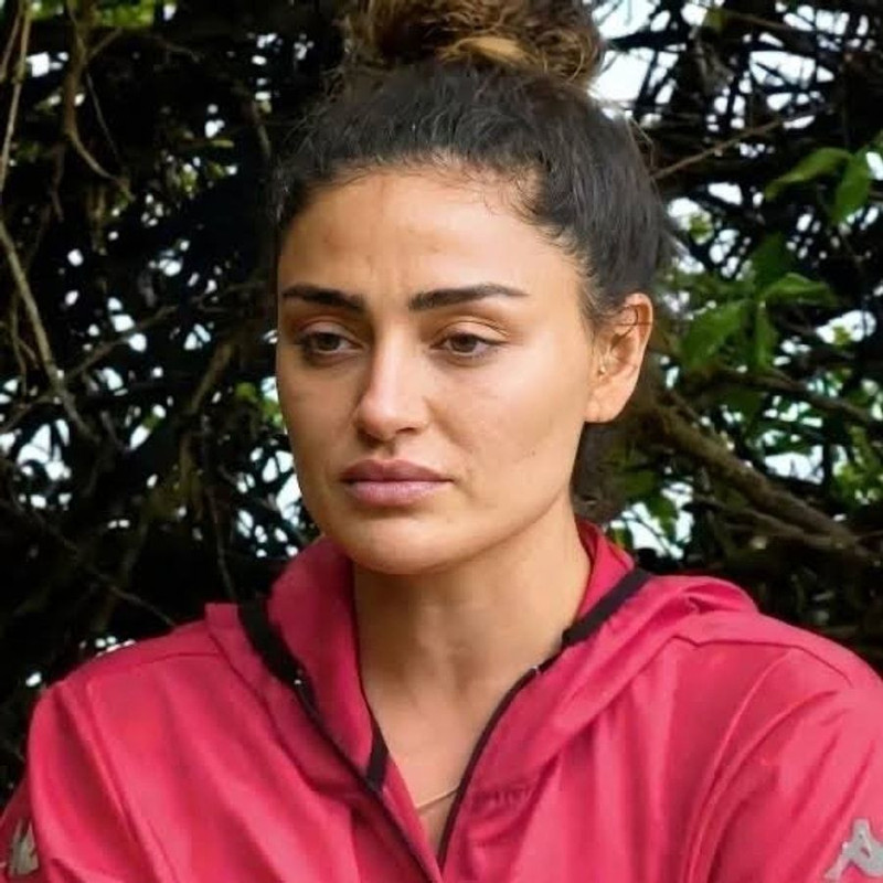 Survivor Dilan Çıtak'tan dikkat çeken tuvalet itirafı! "Terleyerek eritiyorum" - Resim: 4