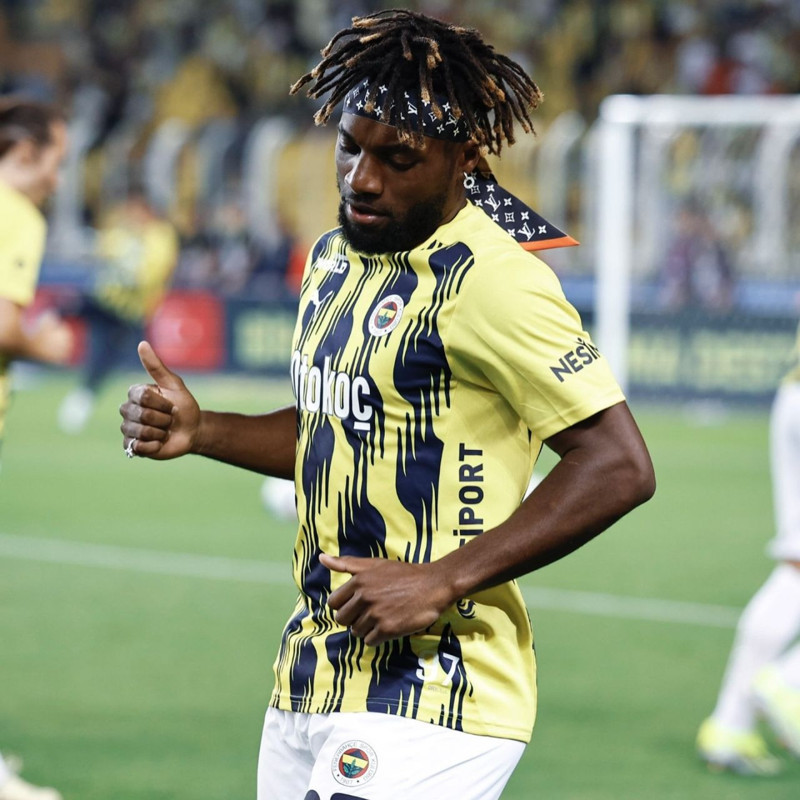 BOMBA transfer! Eski Fenerbahçeli Saint-Maximin ezeli rakibe geliyor - Resim: 2
