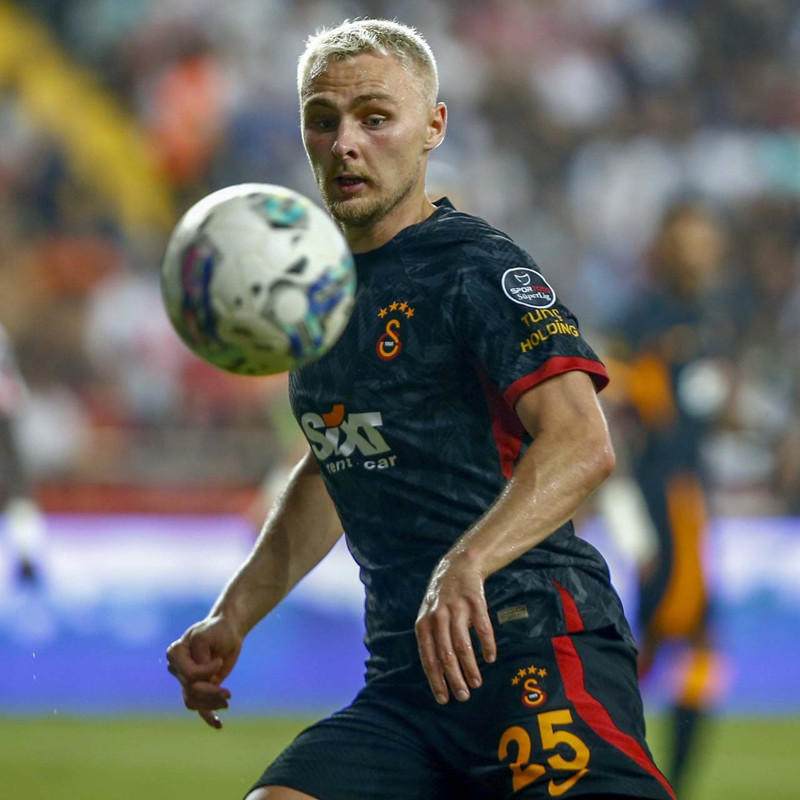 Galatasaray gözden çıkarmıştı! 7 milyon euroluk yıldıza teklifler var - Resim: 5