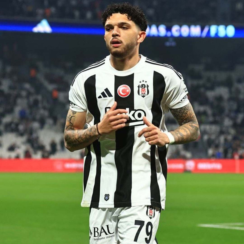 Beşiktaş'ta beklenen ayrılık gerçekleşti! Sonraki satışından pay alınacak - Resim: 5