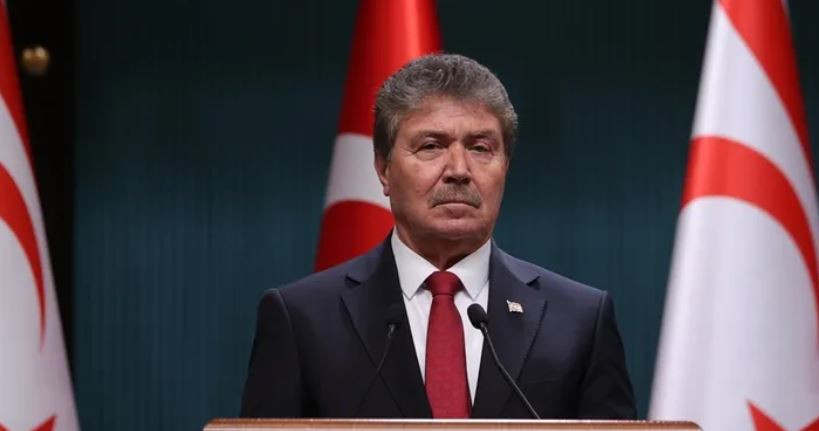 KKTC’den Güney Kıbrıs-Fransa anlaşmasına sert tepki: Ada askeri rekabetin parçası yapılıyor - Resim : 1