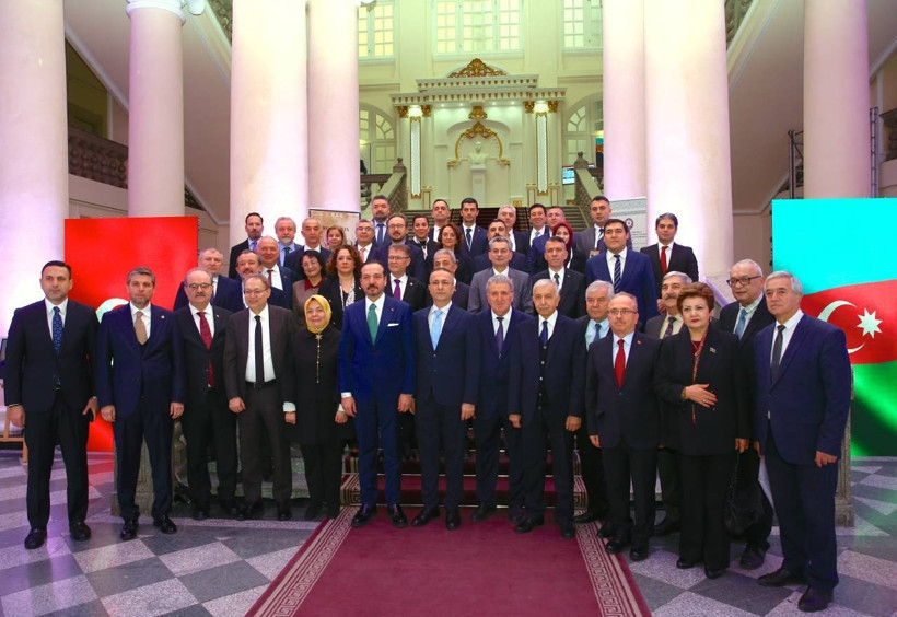100. Yıl Konferansı Bakü’de düzenlendi! Kürşad Zorlu'dan Türkoloji eğitimi için önemli mesaj! - Resim : 1