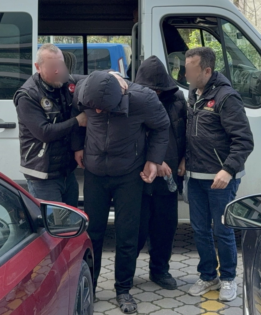 Samsun’da narkotik operasyonu: 8 kişi gözaltına alındı - Resim : 1