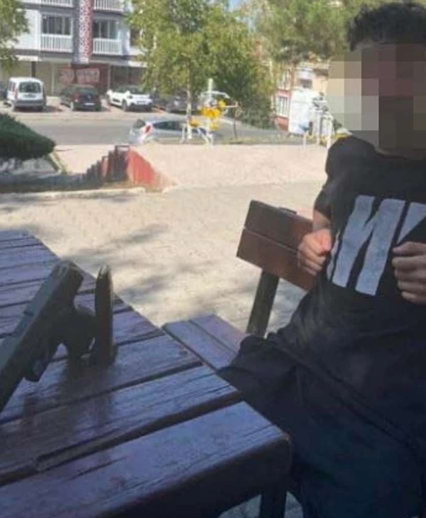 Ankara'da korkunç cinayet! Annesini ve kız kardeşini taciz eden magandalar tarafından katledildi - Resim : 3