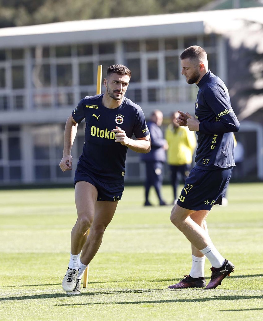 Dusan Tadic’ten şampiyonluk açıklaması! Fenerbahçe taraftarına seslendi - Resim : 1