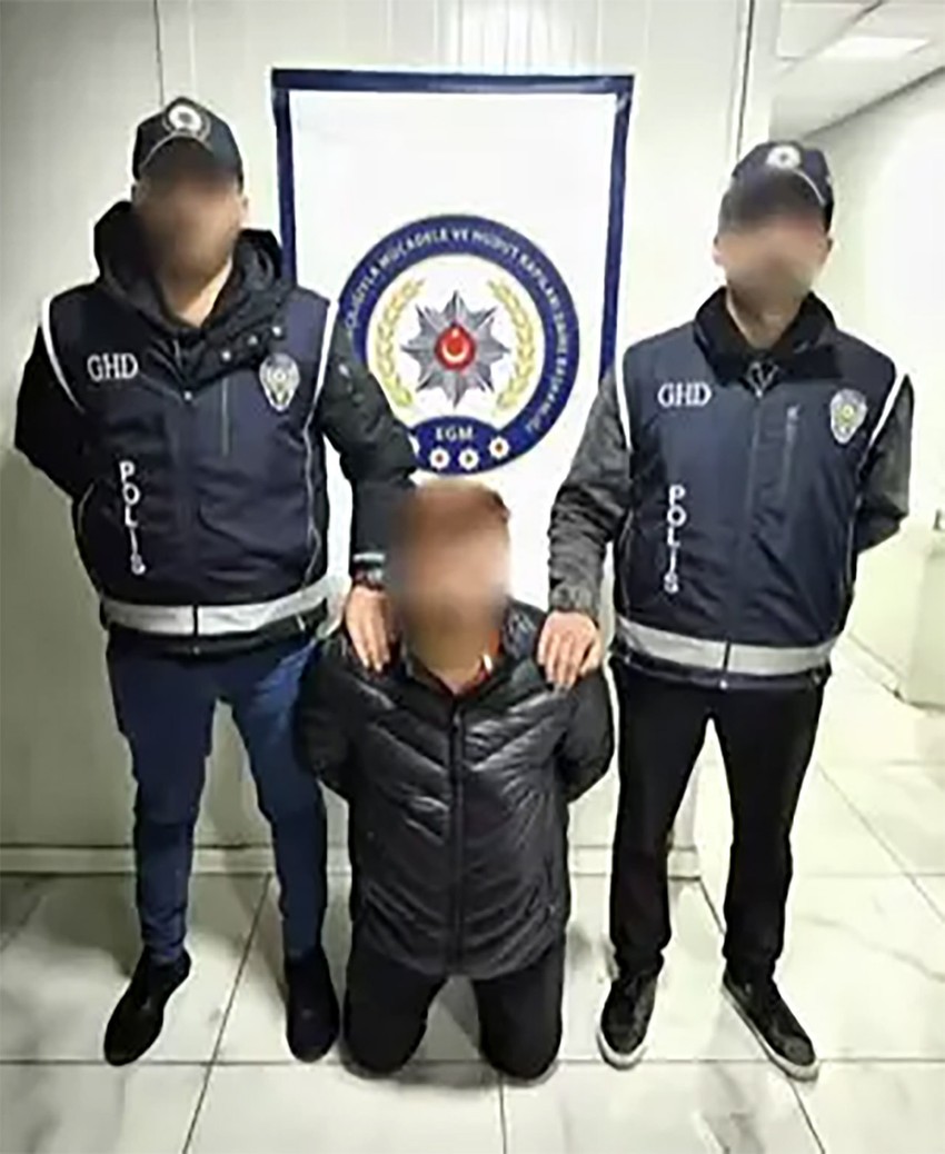 Kırmızı bültenle aranan suç örgütü elebaşı İstanbul'da yakalandı - Resim : 1
