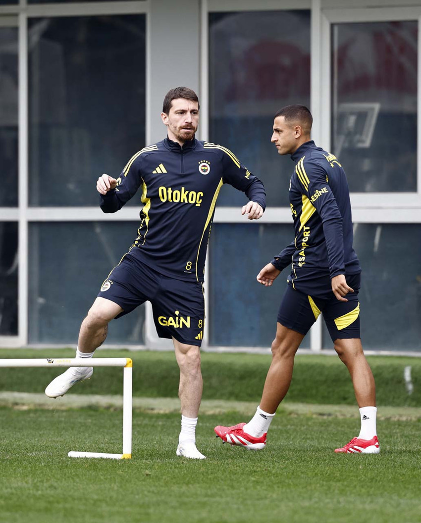 Fenerbahçe’de Fatih Karagümrük mesaisi başladı! İki yıldız geri döndü - Resim : 2