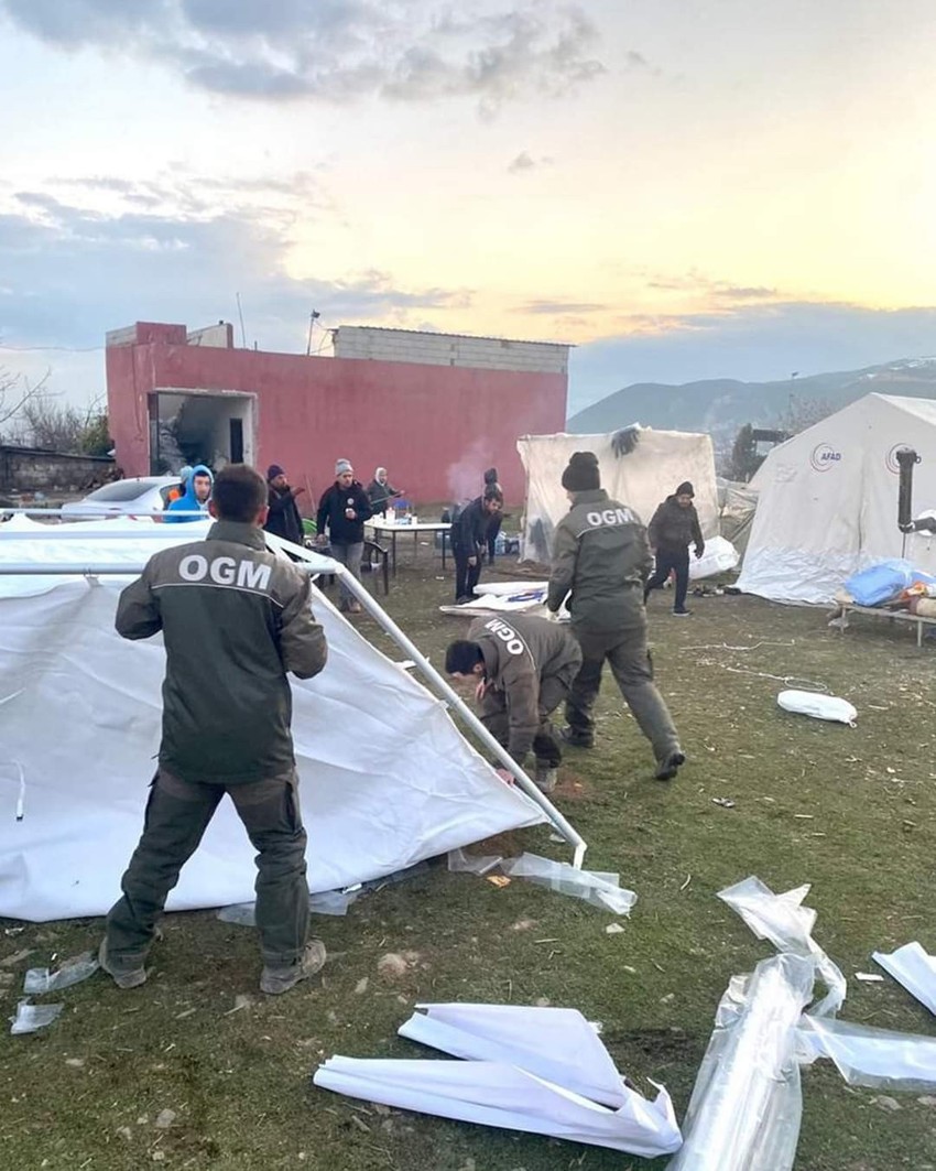 Bakanlıktan depremzedelere 24 bin 455 ton yakacak odun - Resim : 1