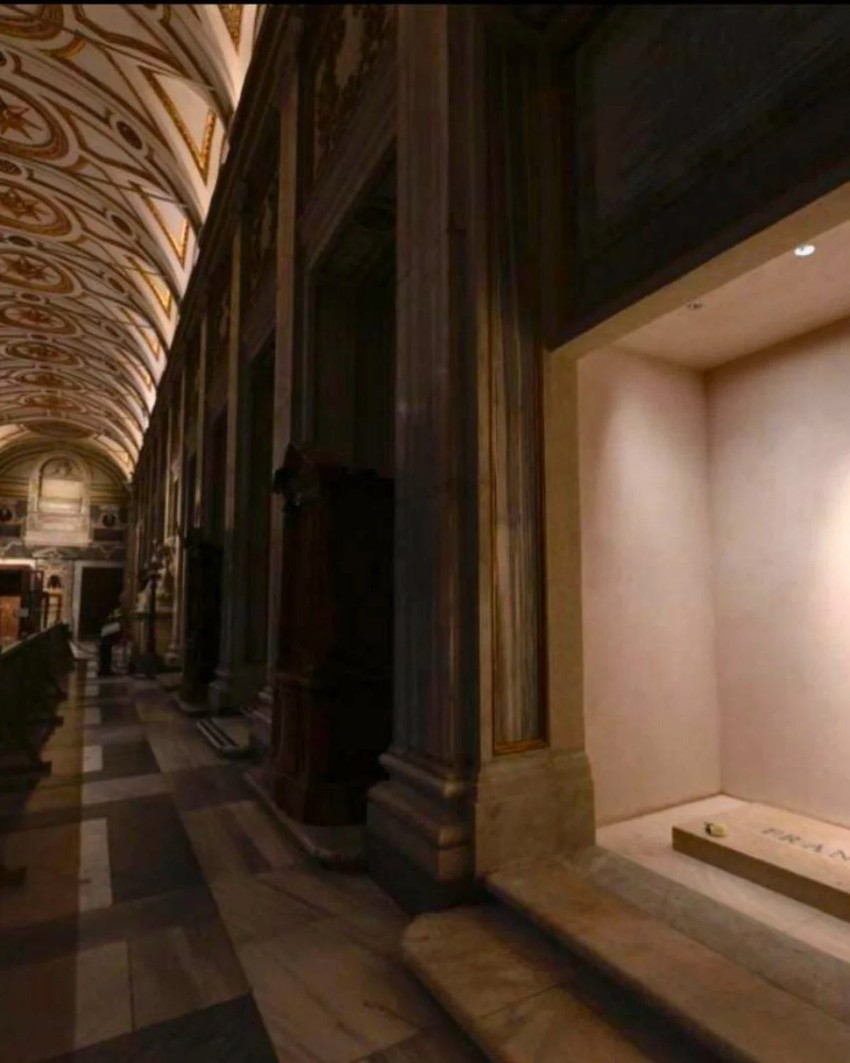 Papa Francis'in mezarından ilk fotoğraflar yayınlandı - Resim : 1