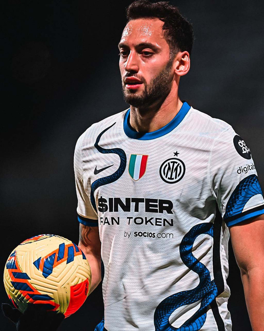 Transferde adı Galatasaray ile anılıyordu! Inter’den Hakan Çalhanoğlu için resmi açıklama! - Resim : 1