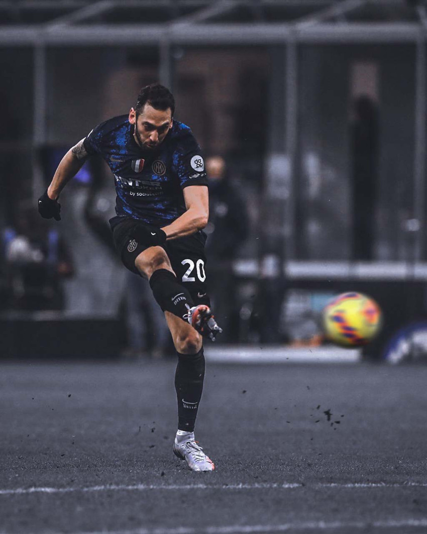 Transferde adı Galatasaray ile anılıyordu! Inter’den Hakan Çalhanoğlu için resmi açıklama! - Resim : 2