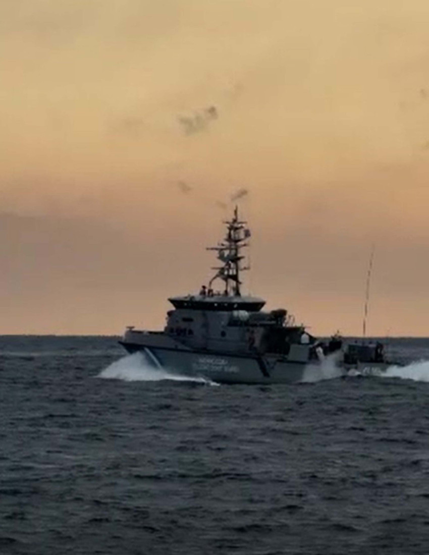 T&uuml;rk balık&ccedil;ıya taciz! T&uuml;rk Sahil G&uuml;venliği, Yunan unsurlarını b&ouml;yle kovaladı: Onlar vazge&ccedil;miyor, biz de vazge&ccedil;meyeceğiz - Resim : 1