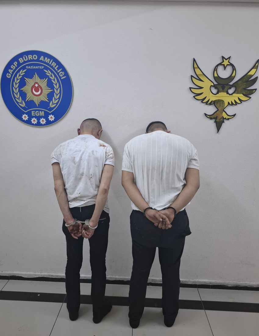 Gaziantep'te film gibi olay! 18 kilo altını gasp edip polisle çatıştılar: 3 polis memuru yaralandı - Resim : 6