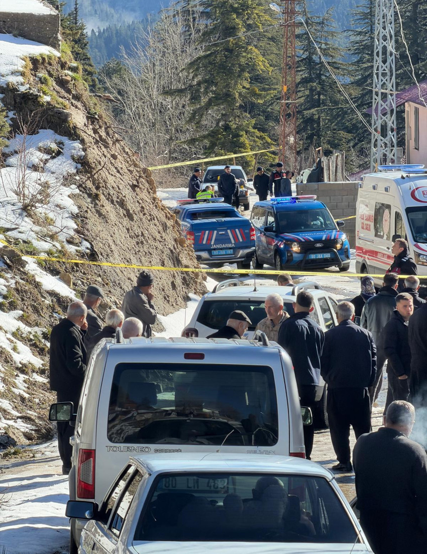 Yaylada 17 yaşındaki çocuk, akranını öldürüp intihar etti - Resim : 1