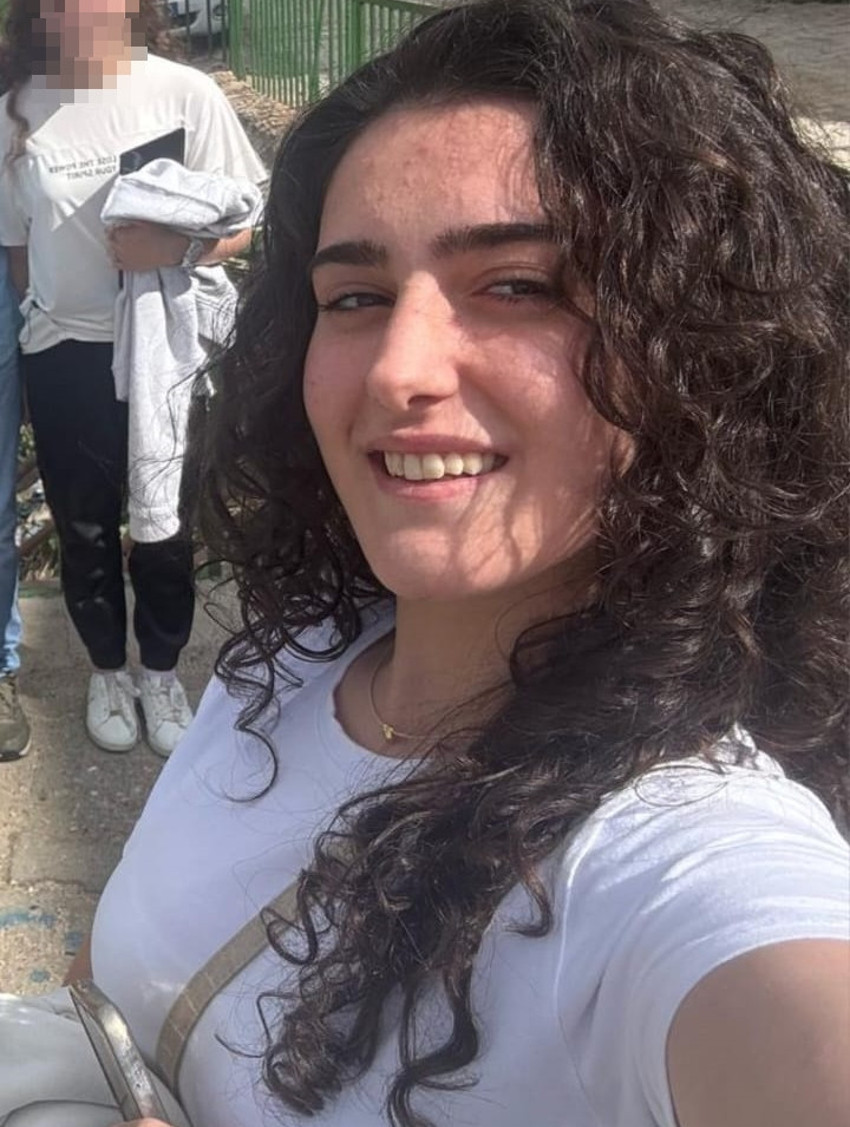 10 gündür kayıp 17 yaşındaki Elif'in ailesi feryat etti! "Perişan haldeyiz, ölüyüz" - Resim : 1
