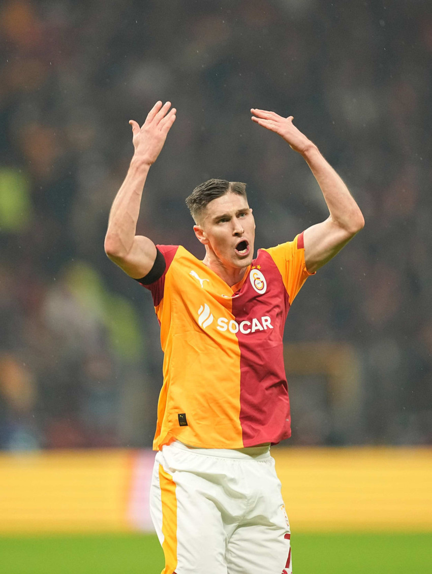 Galatasaray'dan şaşırtan transfer kararı! 20 milyon Euro verilirse anında satılacak - Resim : 3