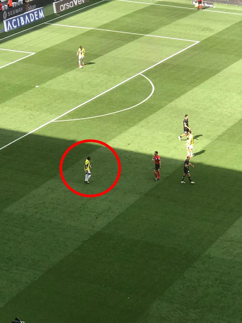 Fenerbahçe'de huzursuzluk saha içine de yansıdı! Fred ve İsmail 2'lisi Konya maçında kapıştı - Resim : 1