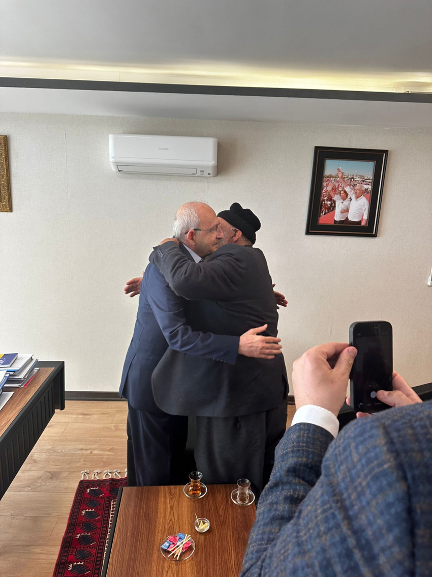 Kılıçdaroğlu’na linç girişiminden hapis cezası almıştı! Yıllar sonra helalleşme ziyareti - Resim : 1
