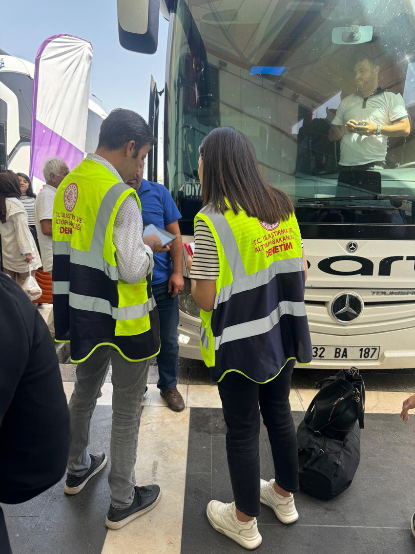 Bakanlık harekete geçti! Bayram öncesi otobüs firmalarına sıkı denetim! Bakan Uraloğlu: Fahiş bilete geçit yok - Resim : 2