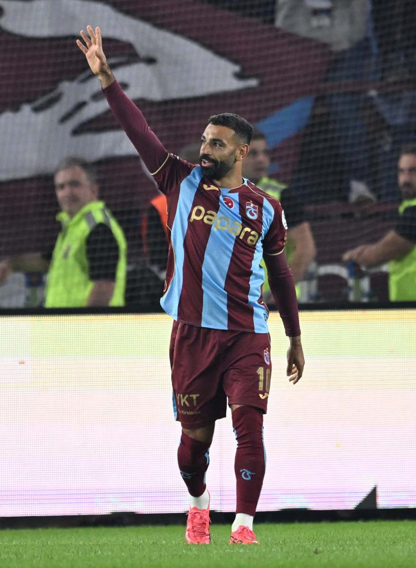 Süper Lig’de nefes kesen derbi: 4 gol, 2 kırmızı kart! Trabzonspor, Galatasaray’ı farklı yendi! Salah hat-trick yaptı - Resim : 5