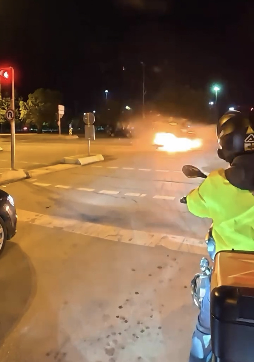 Alev topuna döndü! Maltepe'de korkunç kaza: Patlama anı kamerada - Resim : 3