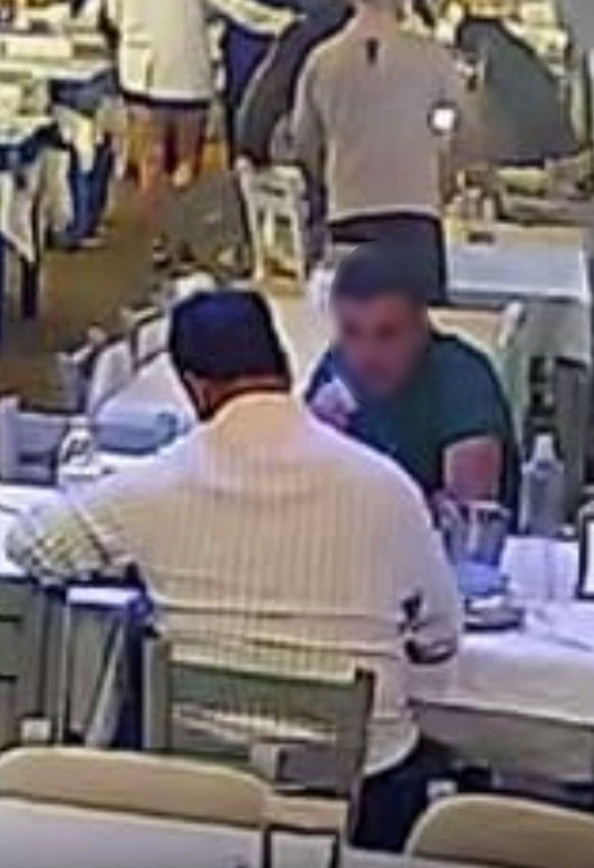 Yediler içtiler, hesabı ödemeden kaçtılar! O anlar kameraya yansıdı - Resim : 2