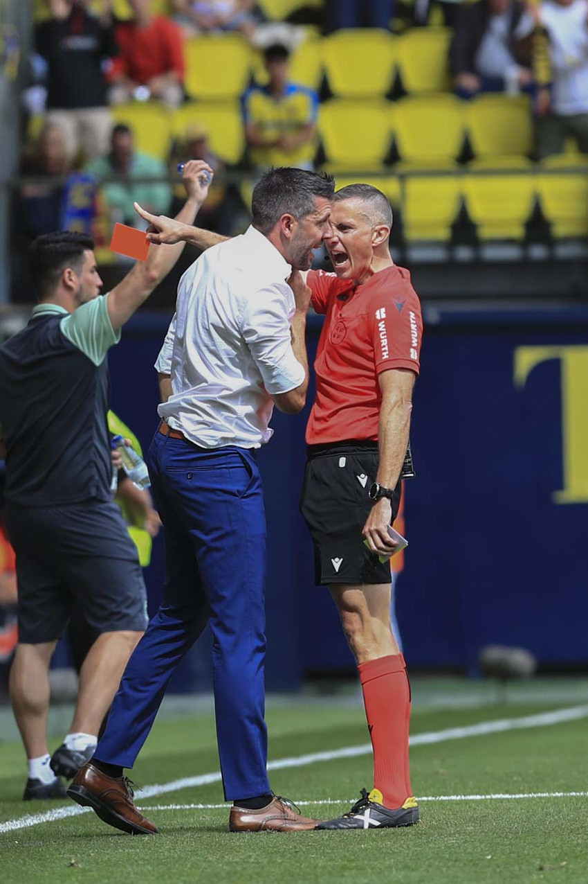 Kasımpaşa- Beşiktaş maçının VAR hakemi açıklandı - Resim : 1