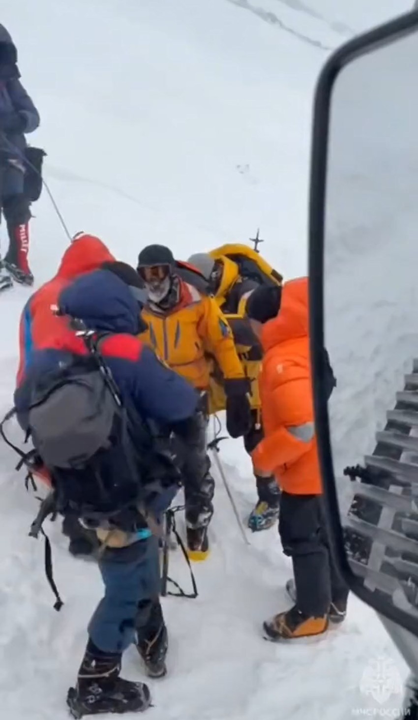 Rusya'dan acı haber: Elbruz Dağı'nda 2 Türk dağcı hayatını kaybetti! - Resim : 1