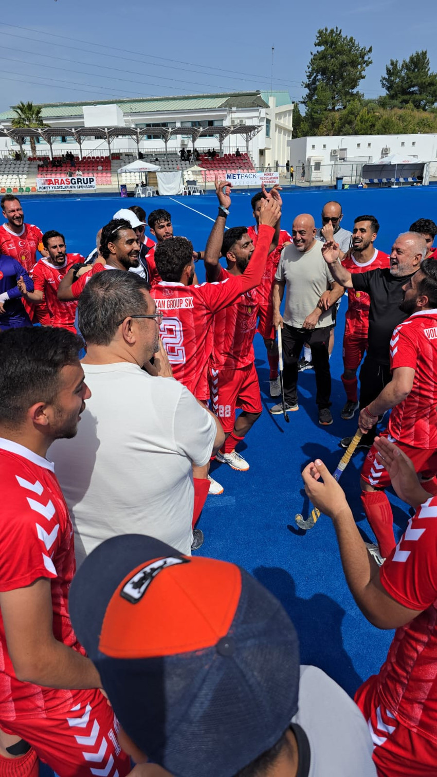 Volkan Group Erkek Hokey Takımı finalde! Gaziantep Polisg&uuml;c&uuml;&rsquo;n&uuml; 8-2 mağlup ettiler - Resim : 2