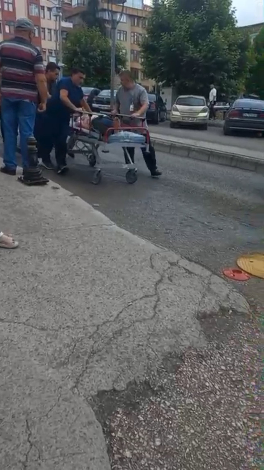 Tetkik sonuçlarını beklemedi! 20 metre mesafede yere yığıldı: Tüm müdahaleler sonuçsuz kaldı - Resim : 1