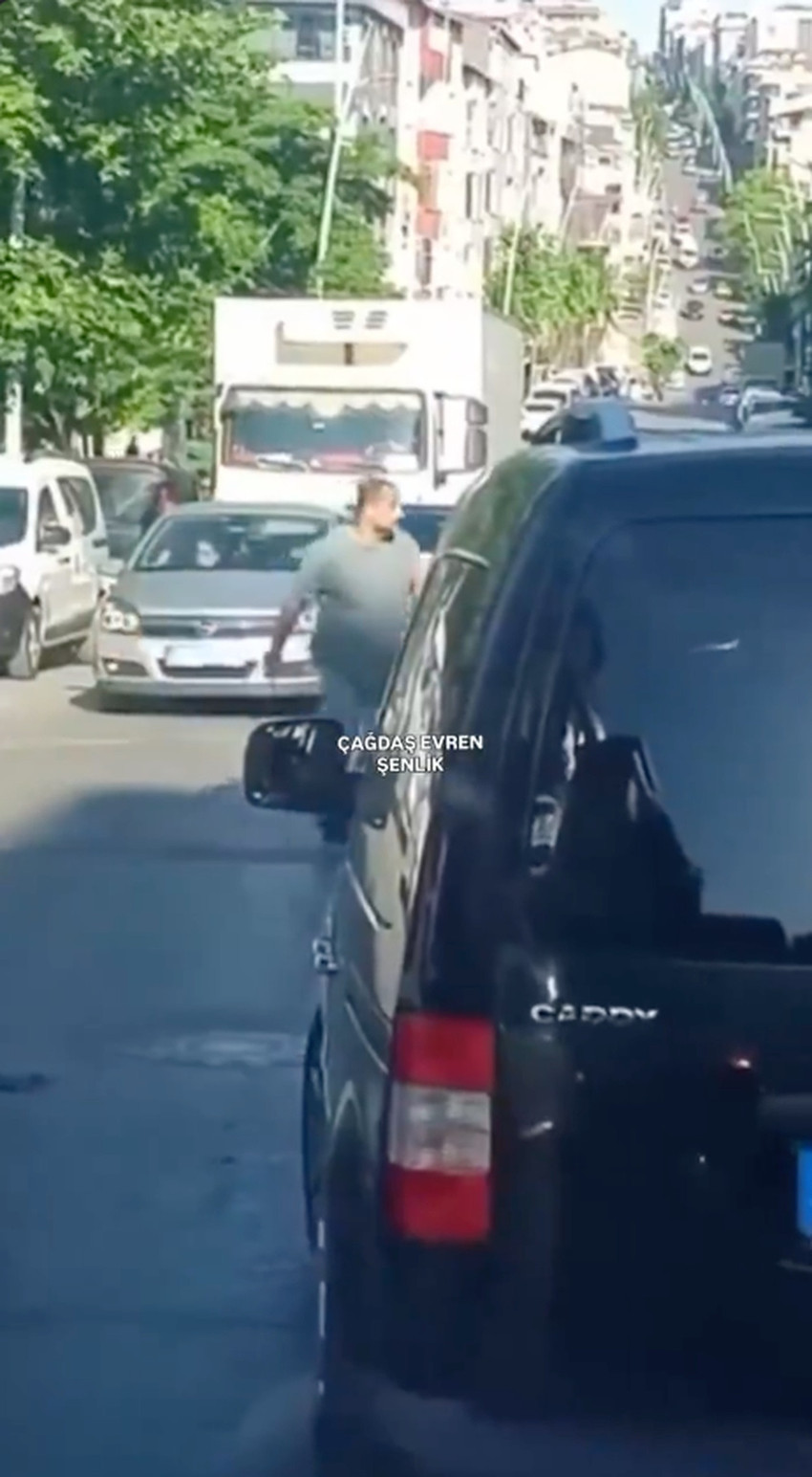 İstanbul'da yol ortasında kanlı hesaplaşma! 25 yaşındaki genç hayatını kaybetti! Kahreden detay ortaya çıktı - Resim : 2