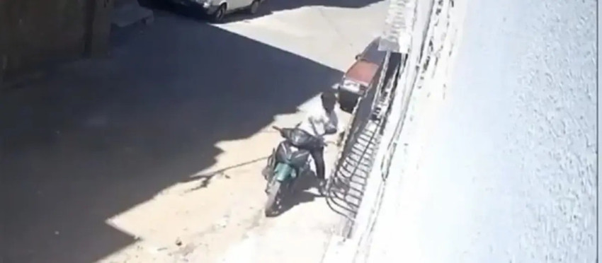 Gaziantep'te kan donduran olay! Sokak ortasında kızına dehşeti yaşattı! O anlar kamerada! - Resim : 1