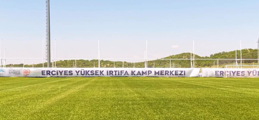 Erciyes’in eteklerinde tam donanımlı spor üssü! Erciyes Yüksek İrtifa Kamp Merkezi yerli ve yabancı takımların gözdesi oldu! - Resim : 1