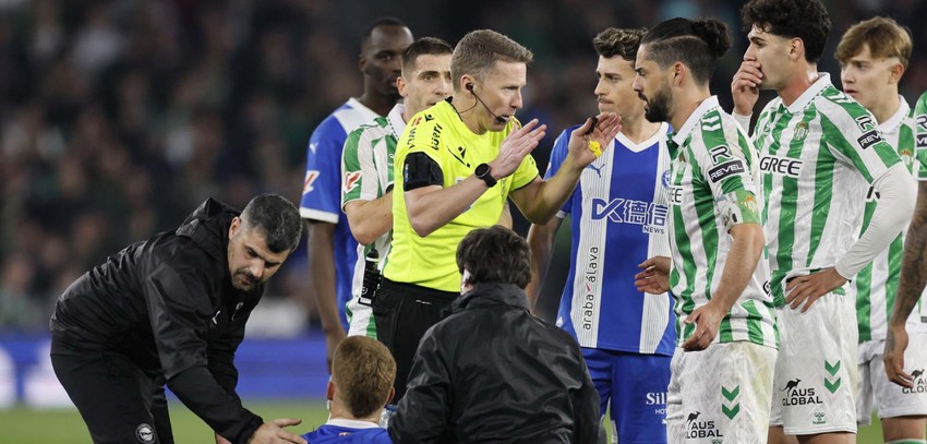 UEFA açıkladı! Fenerbahçe- Glasgow Rangers maçının hakemi belli oldu - Resim : 1