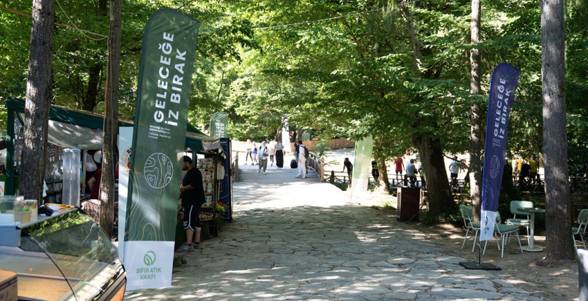 Belgrad Ormanı’nda fark yaratan yürüyüş: İstanbul Sıfır Atık’ın başkenti oldu! Samed Ağırbaş: Çevre etkinliklerimiz 39 ilçede sürecek - Resim : 3