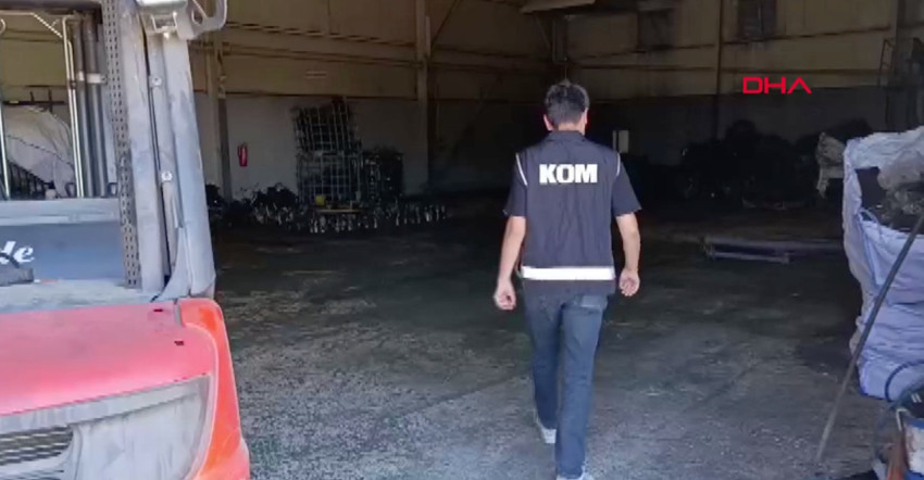 Görenler hurda sanıyor ama.... 100 milyon liralık yığın! Depodan servet çıktı - Resim : 1